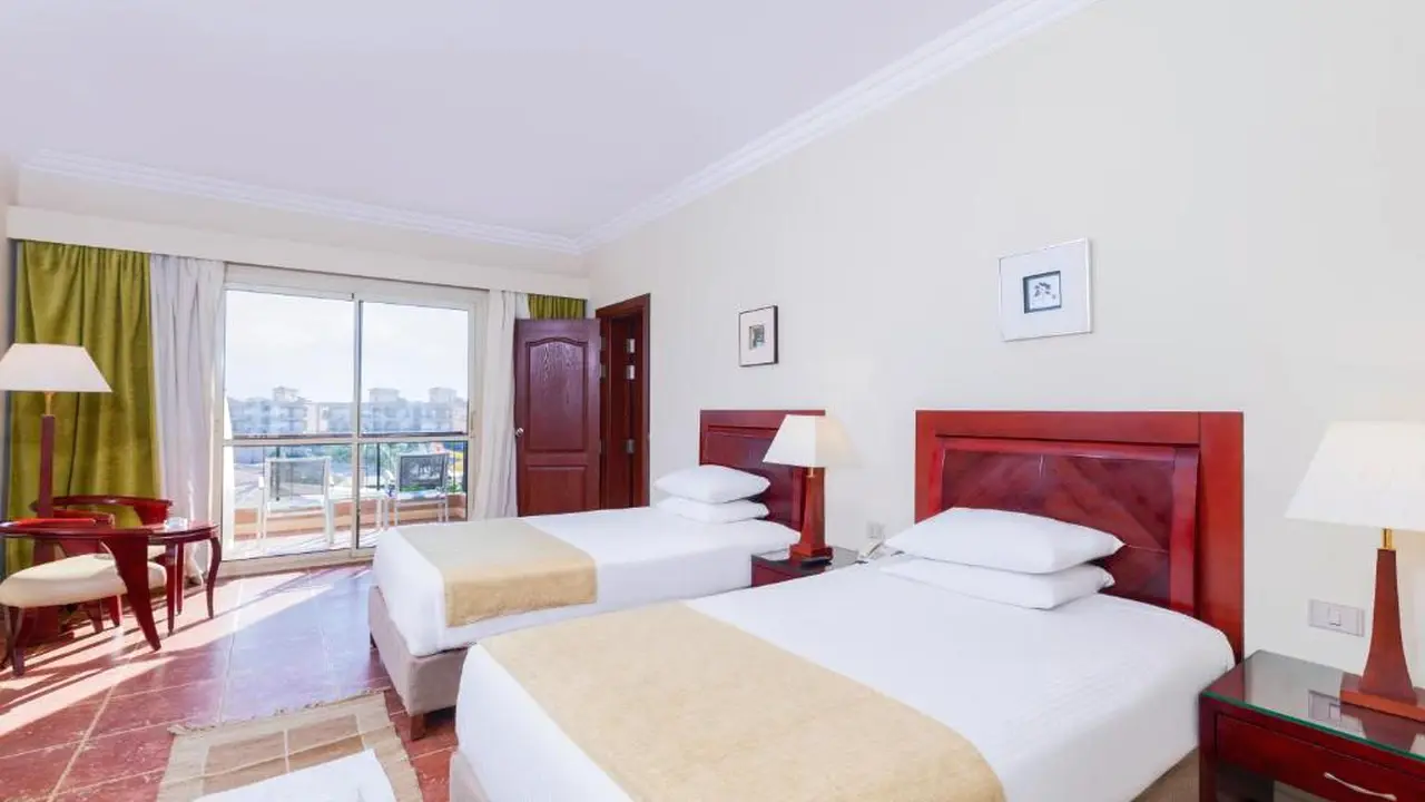 Hotel Coral Sea Beach & Aqua Park - Al Ain Sokhna